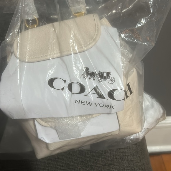 Coach Rita Backpack 21 - Picture 5 of 6